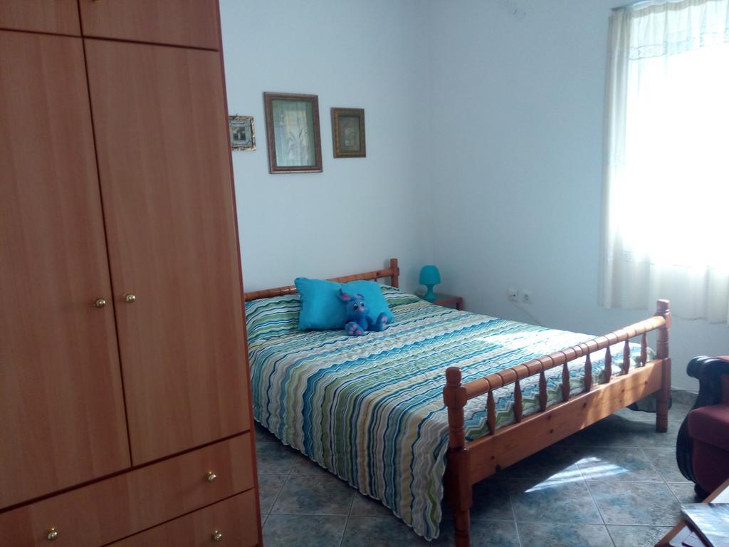 Anastasia - Efthimios Apartments Agios Konstantinos  Eksteriør billede