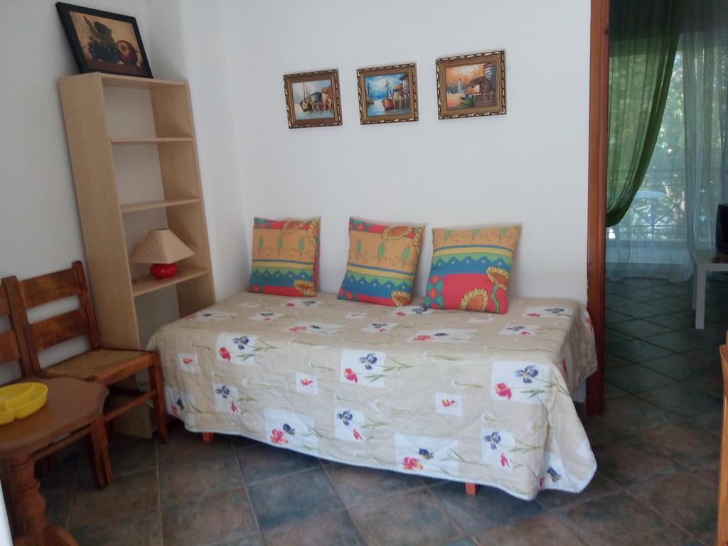 Anastasia - Efthimios Apartments Agios Konstantinos  Eksteriør billede